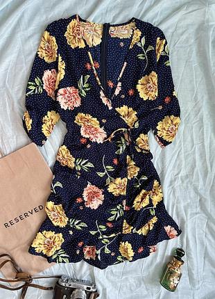 Красива коротка сукня сарафан