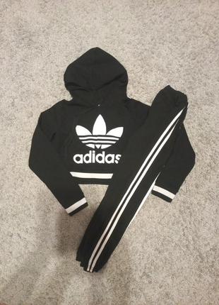 Спортивний костюм