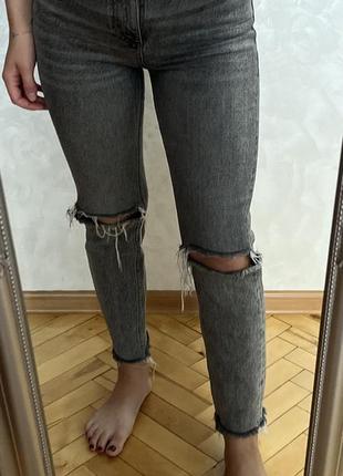 Джинси з розрізами zara
