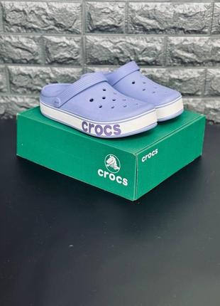 Женские кроксы crocs шлёпанцы лавандового цвета5 фото