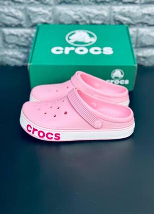Женские кроксы розового цвета шлёпанцы crocs3 фото