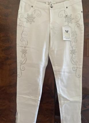 Брендовые белые джинсы