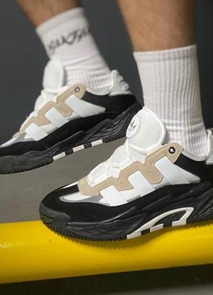Adidas niteball white and black ✅