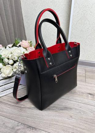 Большая женская сумка с замшевыми вставками черная с красным6 фото