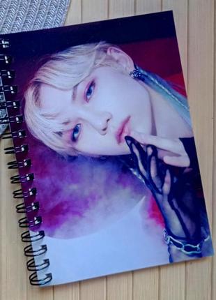 Блокнот фелікс stray kids lee felix