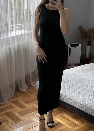 Платье с открытой спиной