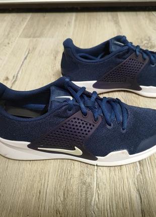 Nike air arrowz best sale