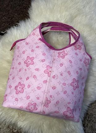 Трендова сумка в стилі louis vuitton