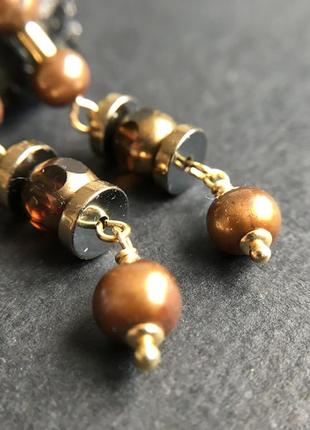 Сучасні сережки з золотими перлинами та гематитом7 фото