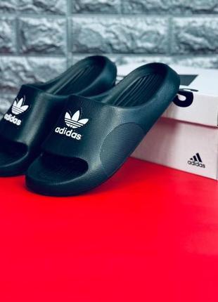 Чоловічі шльопанці adidas капці вуличні адідас чорного кольору