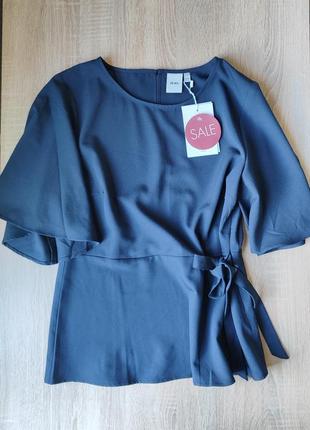 Жіночий приталений топ блузка темно синього кольору з розрізом на спинці ichi