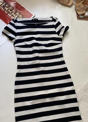 Жіноча сукня у смужку oodji 🦓4 фото