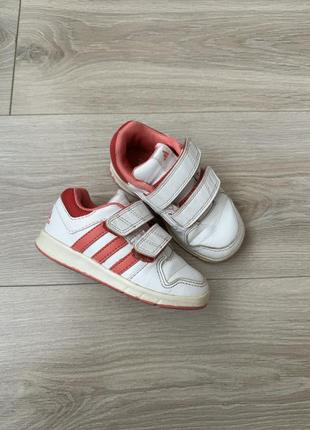 Кросівки adidas 24 розмір, устілка 14,5см