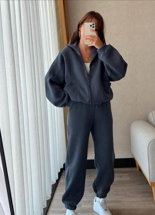 Спортивні костюми