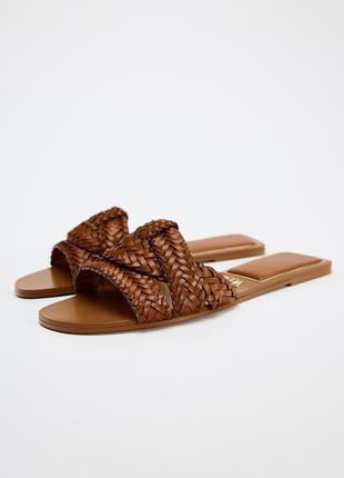 Кожаные коричневые шлепанцы zara new