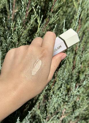 Рідкий хайлайтер glow bloom liquid highlighter - tea cake