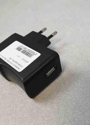 Заряднее устройство б/у сетевой адаптер usb