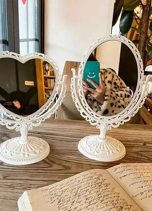 Чудесное зеркало-компакт, под винтаж