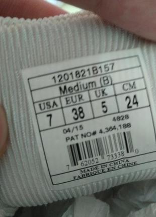 Кросівки brooks medio ravenna 6 running shoes style 1201821b157 оригінал3 фото