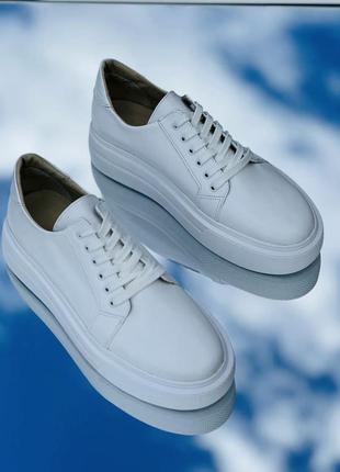 В наличии цена снижена слипоны / кеды натур кожа белые 28 см