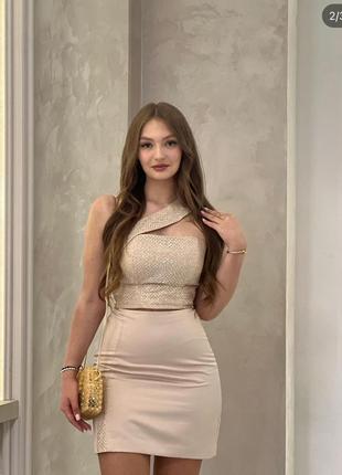 Вечернее платье