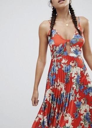 Сатиновый сарафан платье плиссе missguided