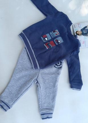 Теплый трикотажный костюм lupilu для мальчика на рост 62/68 см.