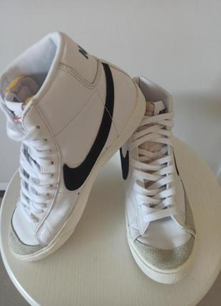 Чоловічі кросівки nike blazer mid 77 vntg білі 49.5 (bq6806-100)