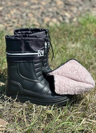 Теплые резиновые сапоги черные с вкладышем и светоотражающей лентой