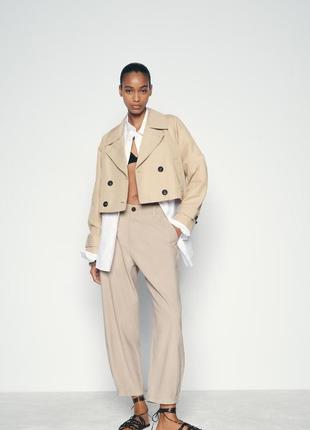 Укороченный бежевый тренч zara new