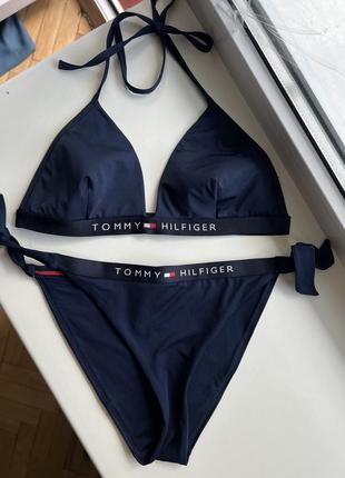 Фирменный раздельный синий купальник tommy hilfiger