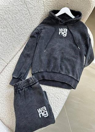 Неймовірний жіночий спортивний костюм в стилі wang