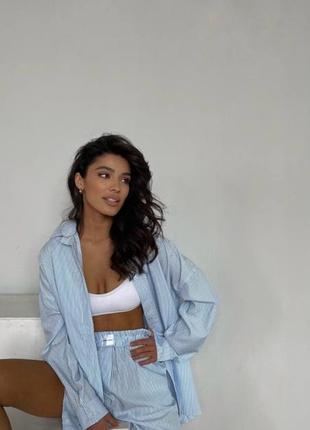 Костюм с шортами