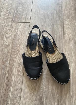 Босоніжки  zara