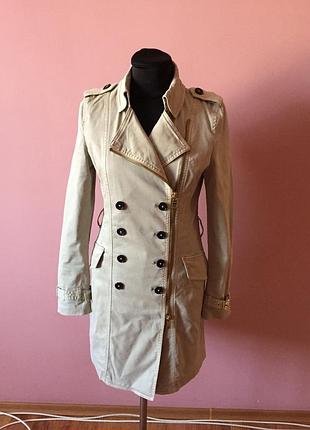 Стильний двобортний тренч кольору camel р-р 42.