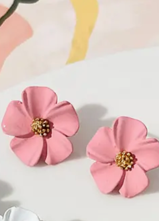 Сережки з квітами