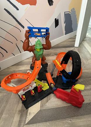 Трек hot wheels