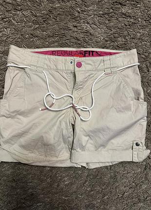 Шорти