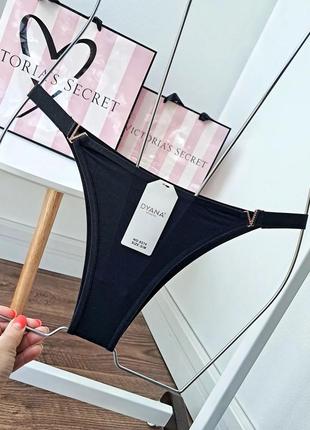 Женские гладкие бразилики, трусики с декорированной пряжкой