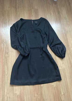 Платье шелковое