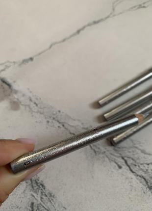 Карандаш мини формата для глаз от sephora металлик серебряный