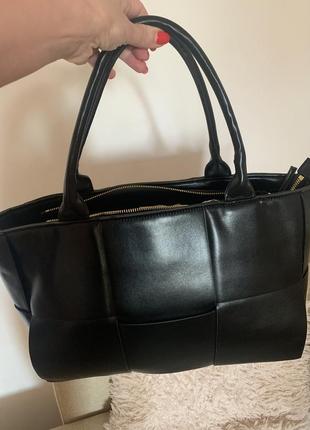 Стильная сумка под bottega vneta