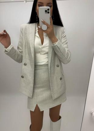 Костюм із твіду піджак жакет і спідниця з розрізом