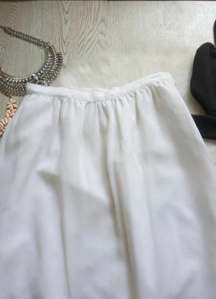Белая длинная юбка миди шифон с воланами оборками снизу трапеция пышная летняя нарядная5 фото