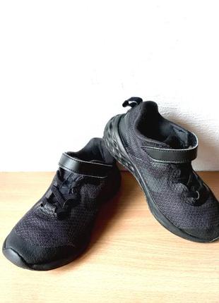 Легкі дихаючі кросівки nike star running 28,5 р. устілка 18,5 см.8 фото