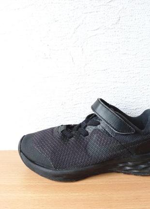 Легкі дихаючі кросівки nike star running 28,5 р. устілка 18,5 см.2 фото