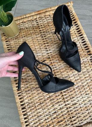 Лодочки zara