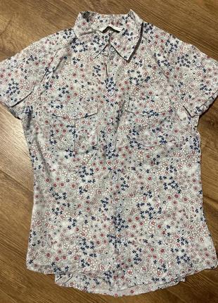 Рубашка женская с цветочным принтом