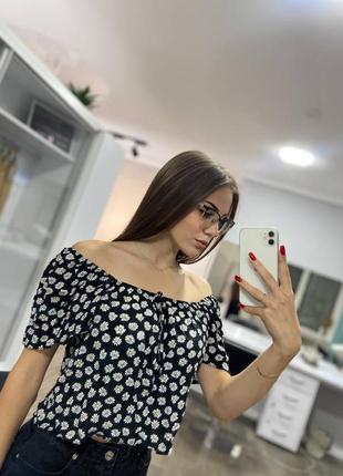 Топ с ромашками