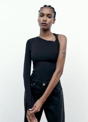 Боді асиметричний з одним рукавом zara